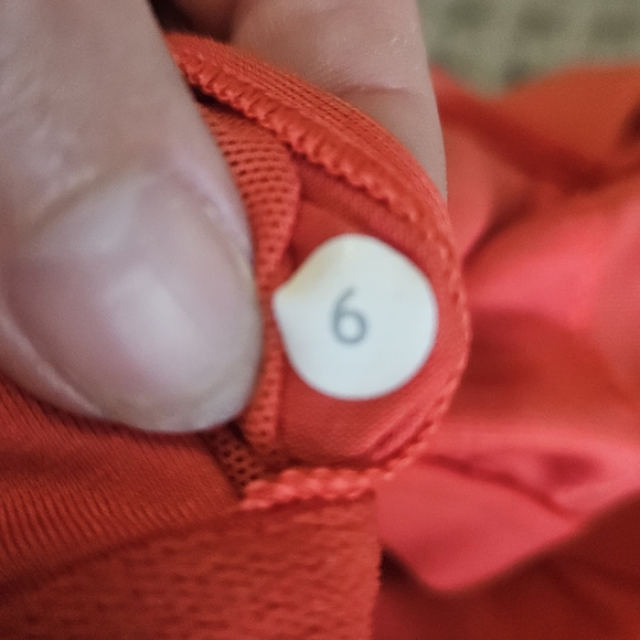 LULULEMON Happy Strappy Tank In Alarming Red.Size 6 - Picture 4 of 15